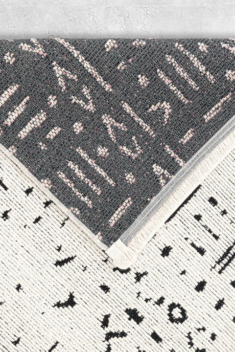 Mercan Serisi Ekru Renk Makinede Yıkanabilir Kilim GH-8433