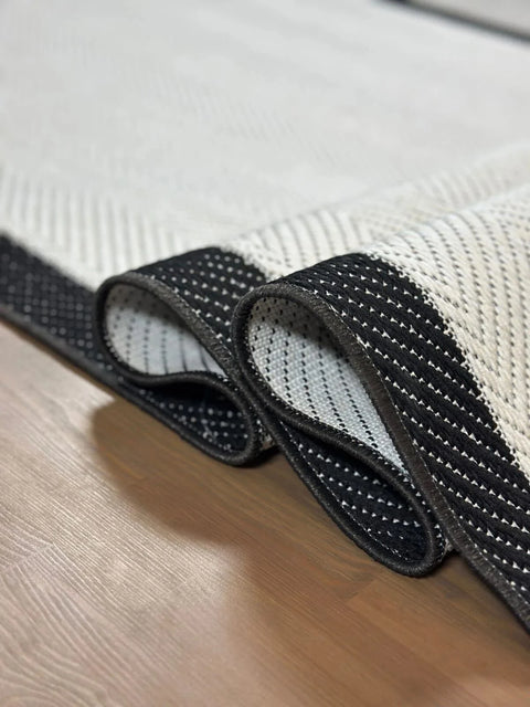 Alfa Serisi Makinede Yıkanabilir Ekru/Siyah Sisal Halı NX-20