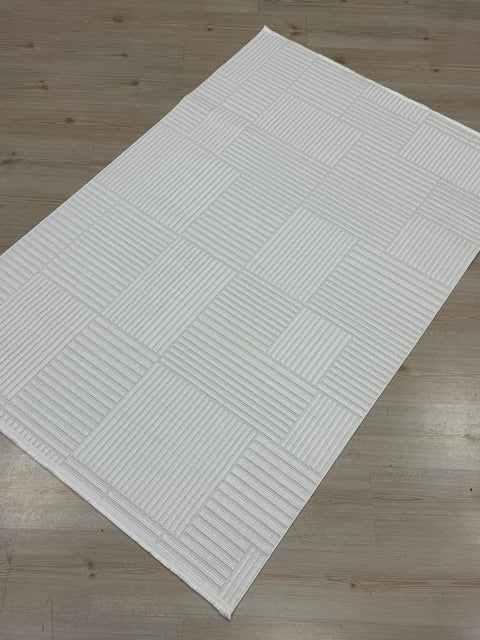 Madra Serisi Makinede Yıkanabilir Krem Renk Halı RH-5601