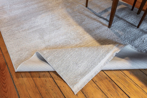 Morien Serisi Ekru Renk Yumuşak Makine Halısı AP-8421