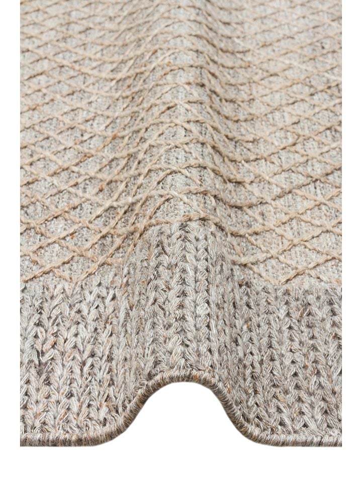 Tempo Serisi Balıksırtı Desenli Yün ve Pamuk Katkılı Bej Modern El Dokuma Halı NX-743
