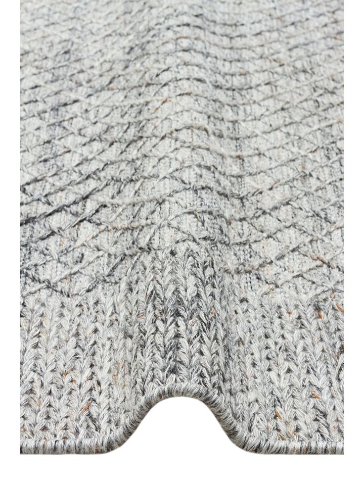 Tempo Serisi Balıksırtı Desenli Yün ve Pamuk Katkılı Gri Modern El Dokuma Halı NX-744