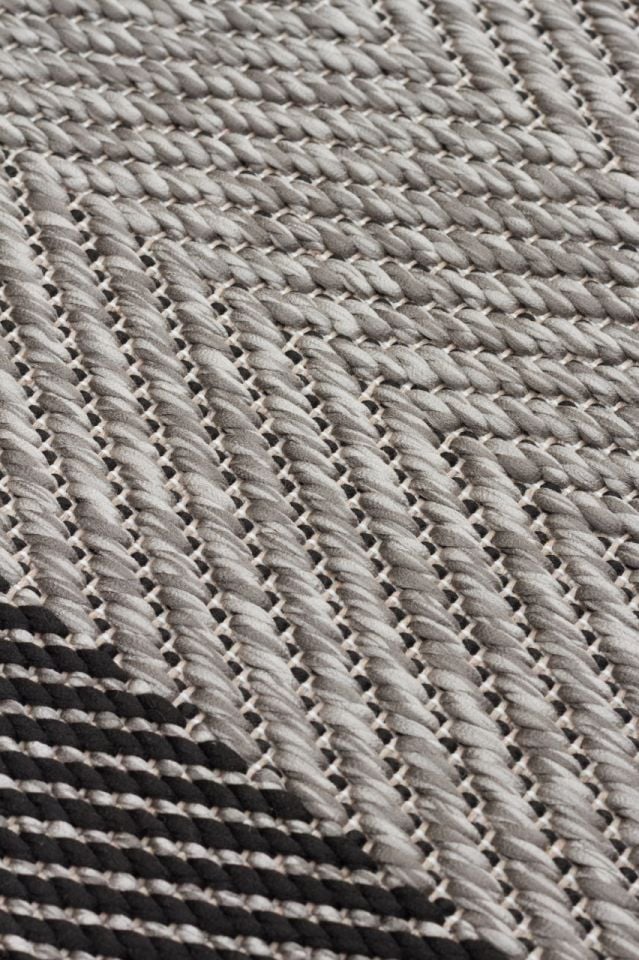 Alfa Serisi Makinede Yıkanabilir Gri/Siyah Sisal Halı NX-16