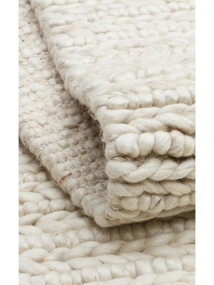 Liva Serisi İskandinav Tarzı İri Örgü Dokulu Krem Doğal Yün Halı NX-3692
