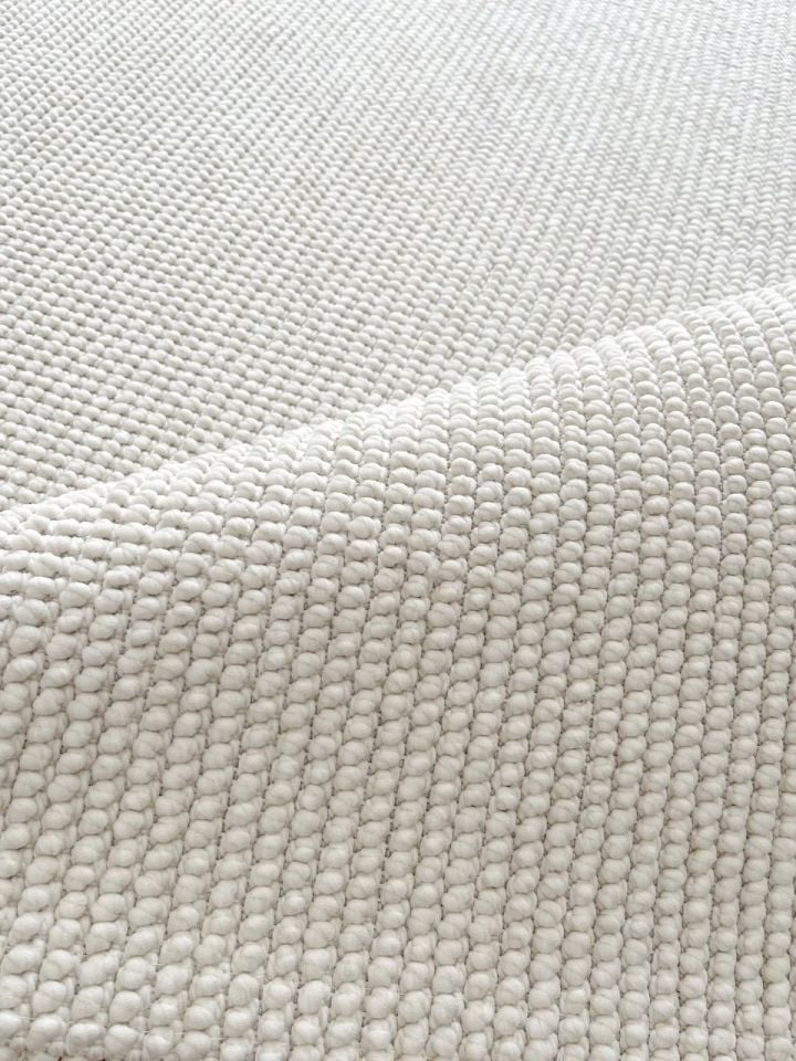 Clam Serisi Bukle Modern Ekru Renk Halı NX-3008K