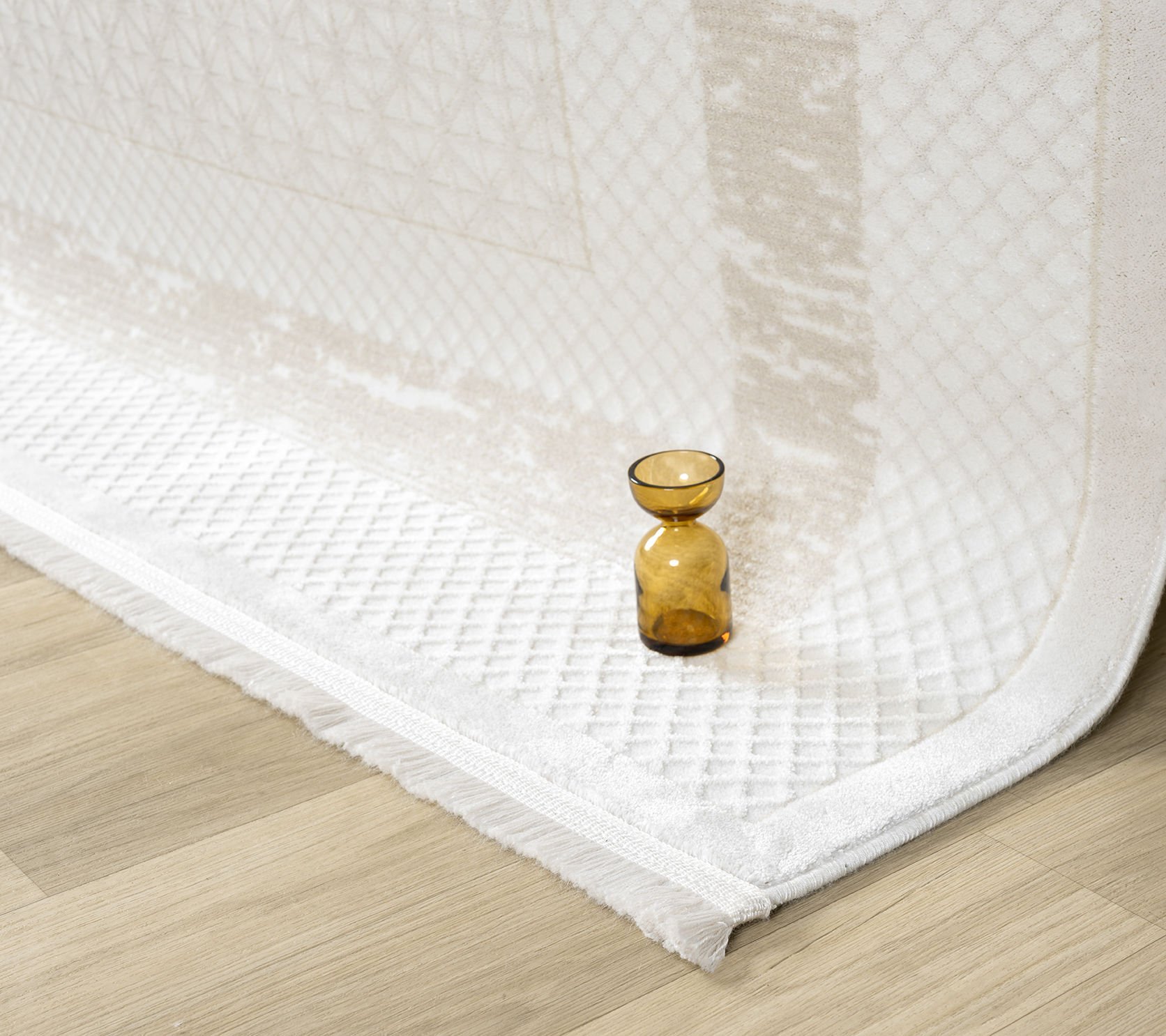 Verona Serisi Bej Renk Akrilik Makine Halısı SH-5111B