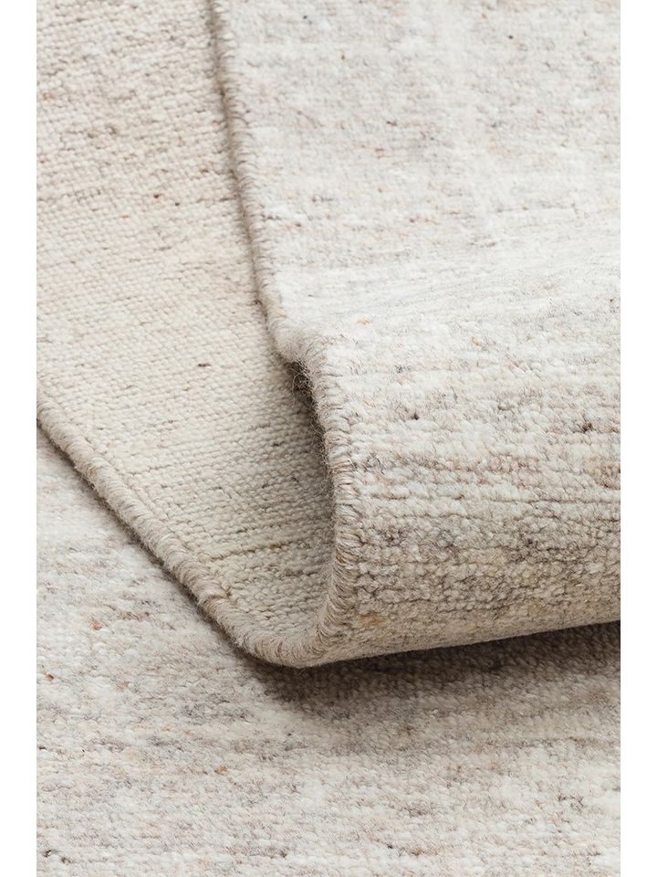 Laris Serisi Yün Viskon ve Pamuk Harmanlı İskandinav Tarzı Bej Renk El Dokuma Halı NX-3714