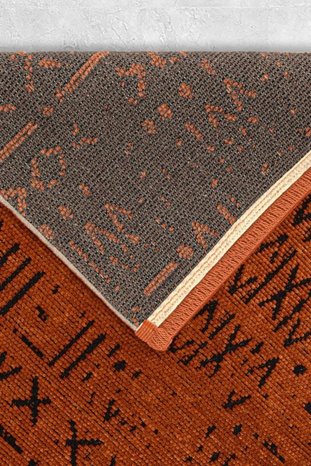 Mercan Serisi Kiremit Renk Makinede Yıkanabilir Kilim GH-8430