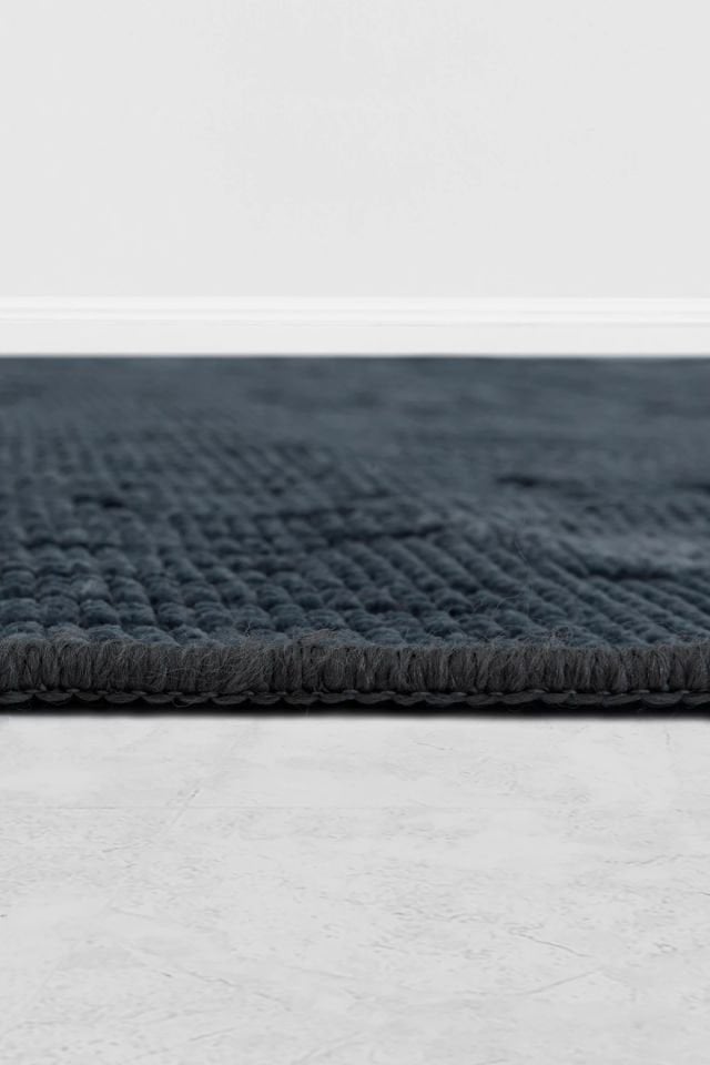 Mercan Serisi Antrasit Renk Makinede Yıkanabilir Kilim GH-8431