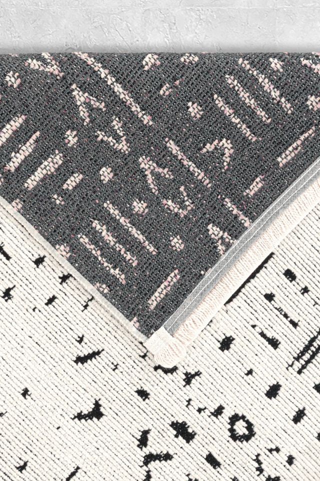 Mercan Serisi Beyaz Renk Makinede Yıkanabilir Kilim GH-8433