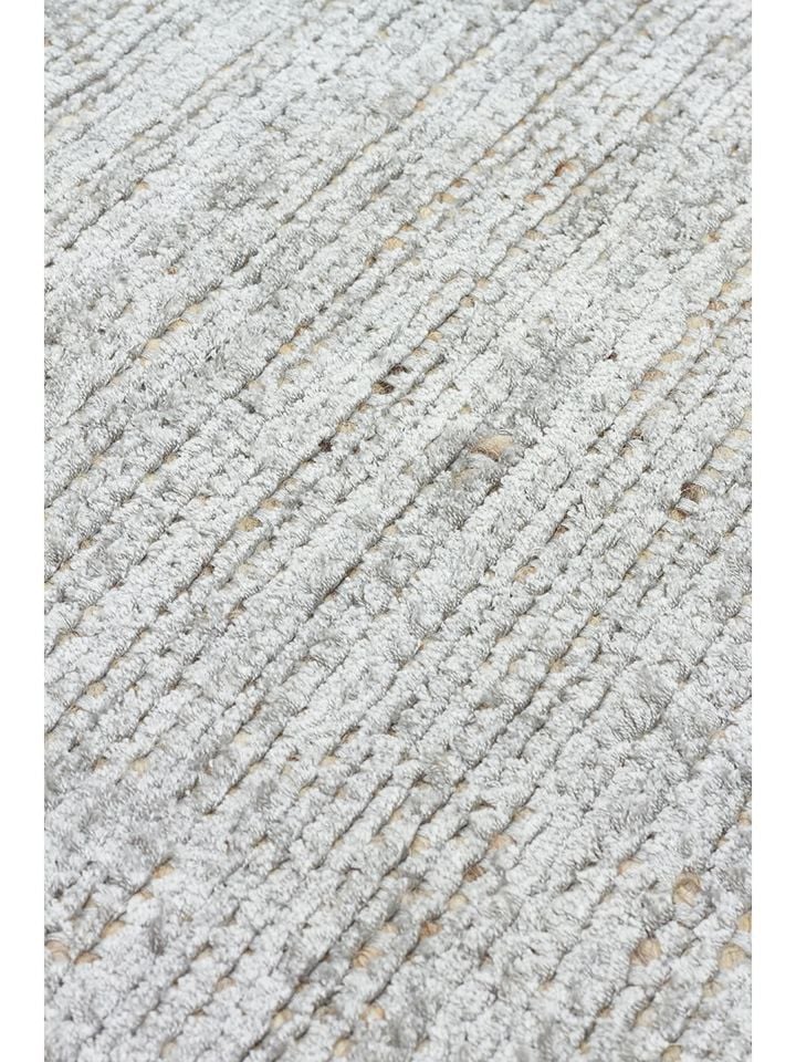 Aden Serisi Yün ve Viskonun Ahenkli Buluşması Ultra Ağır El Dokuma Gri Renk Halı NX-3700