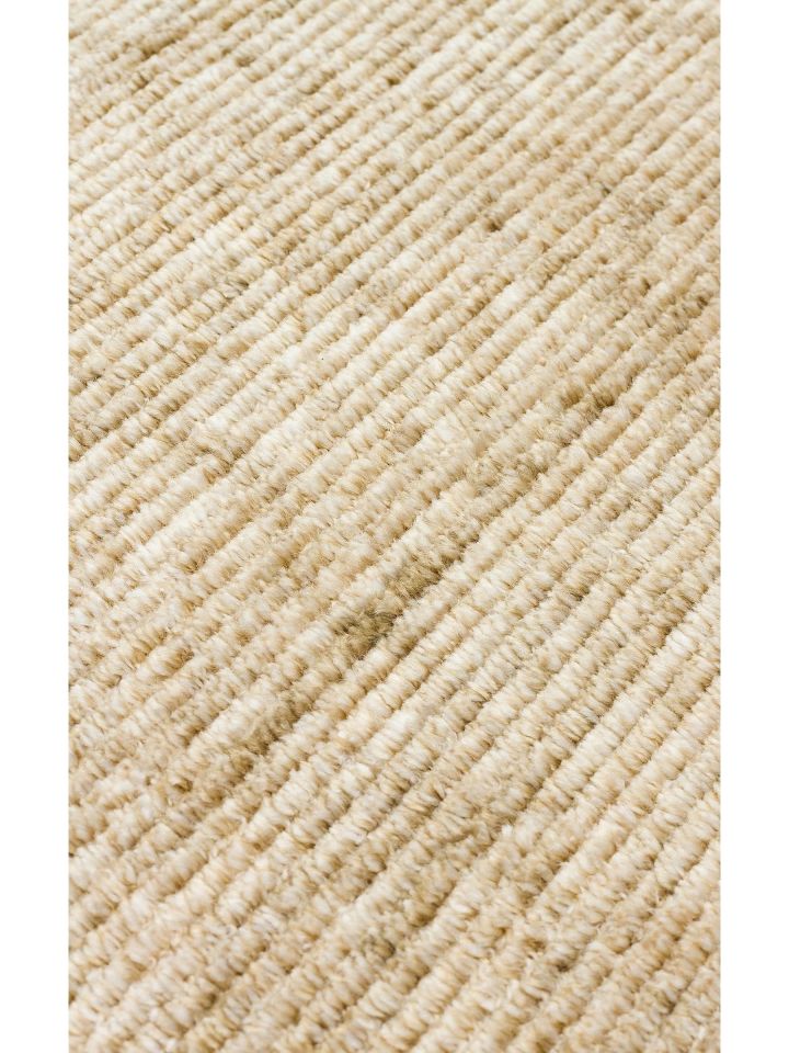 Nova Serisi %100 Tencel İpeği ile Dokunan Hav Vermeyen Krem/Yeşil Modern Kara Tezgah Halısı NX-683