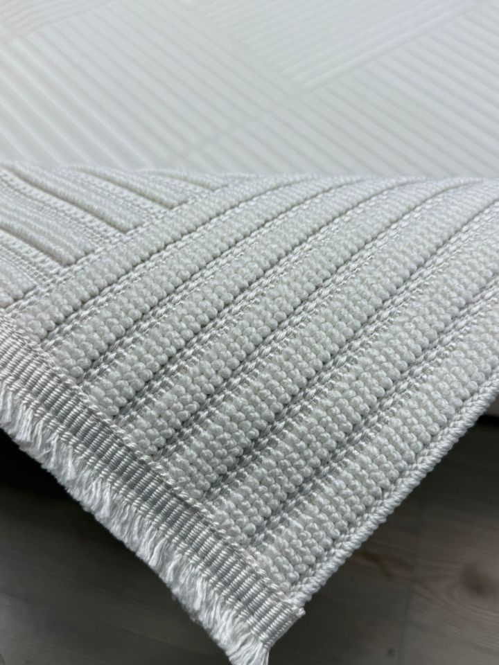 Cosmos Serisi Makinede Yıkanabilir Krem Renk Halı RH-5601