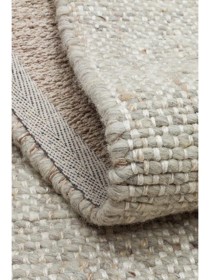 Sia Serisi %80 Yün ve %20 Viskon Harmanlı Kalın Dokulu Gri İskandinav Halı NX-3723