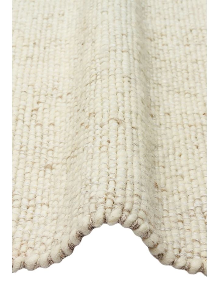 Sia Serisi %80 Yün ve %20 Viskon Harmanlı Kalın Dokulu Krem İskandinav Halı NX-3724
