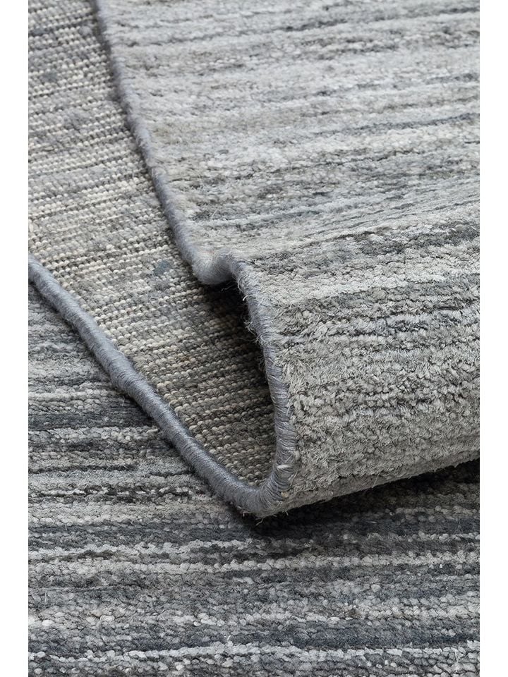 Lia Serisi Muz İpeği Viskon ve Yün Harmanlı İnce Dokulu Gri Lüks Halı NX-727