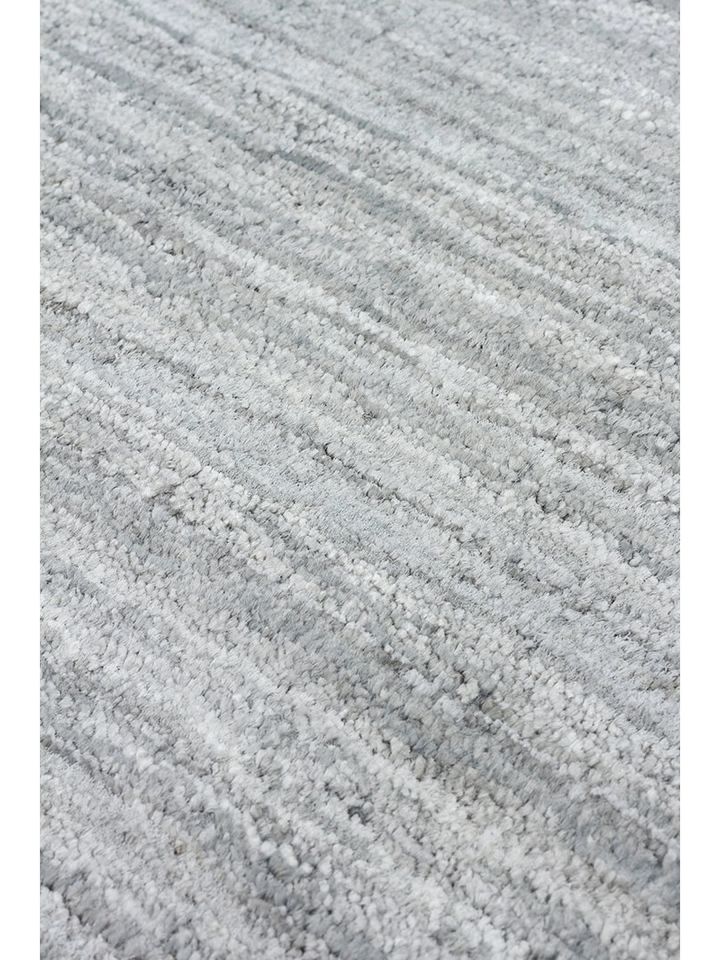 Lia Serisi Muz İpeği Viskon ve Yün Harmanlı İnce Dokulu Gri Lüks Halı NX-727