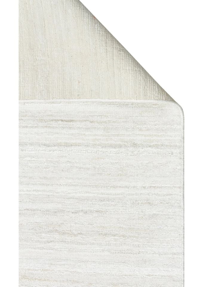 Lia Serisi Muz İpeği Viskon ve Yün Harmanlı İnce Dokulu Ekru Lüks Halı NX-728